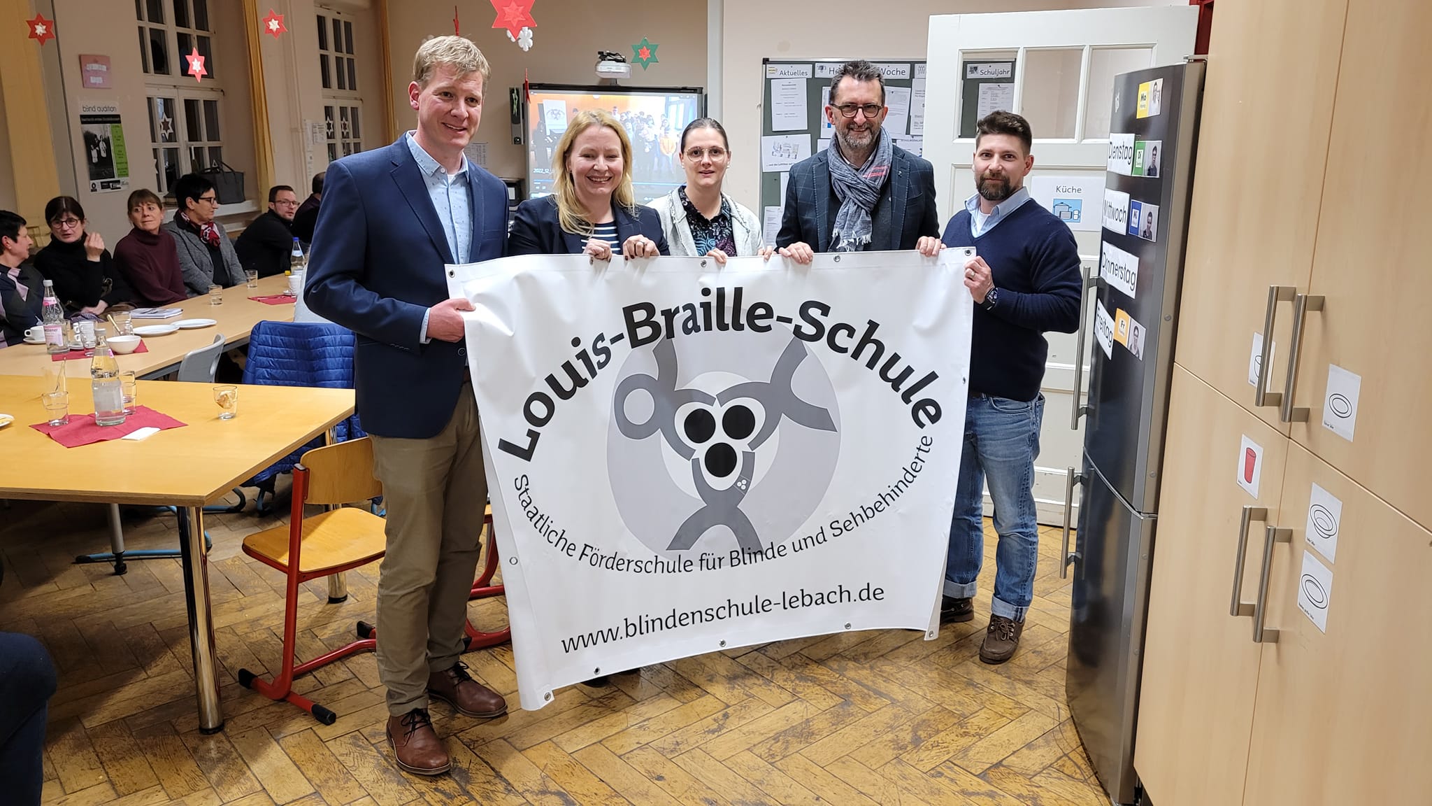 Gruppenfoto%20Ministerbesuch Gruppenfoto%20Ministerbesuch